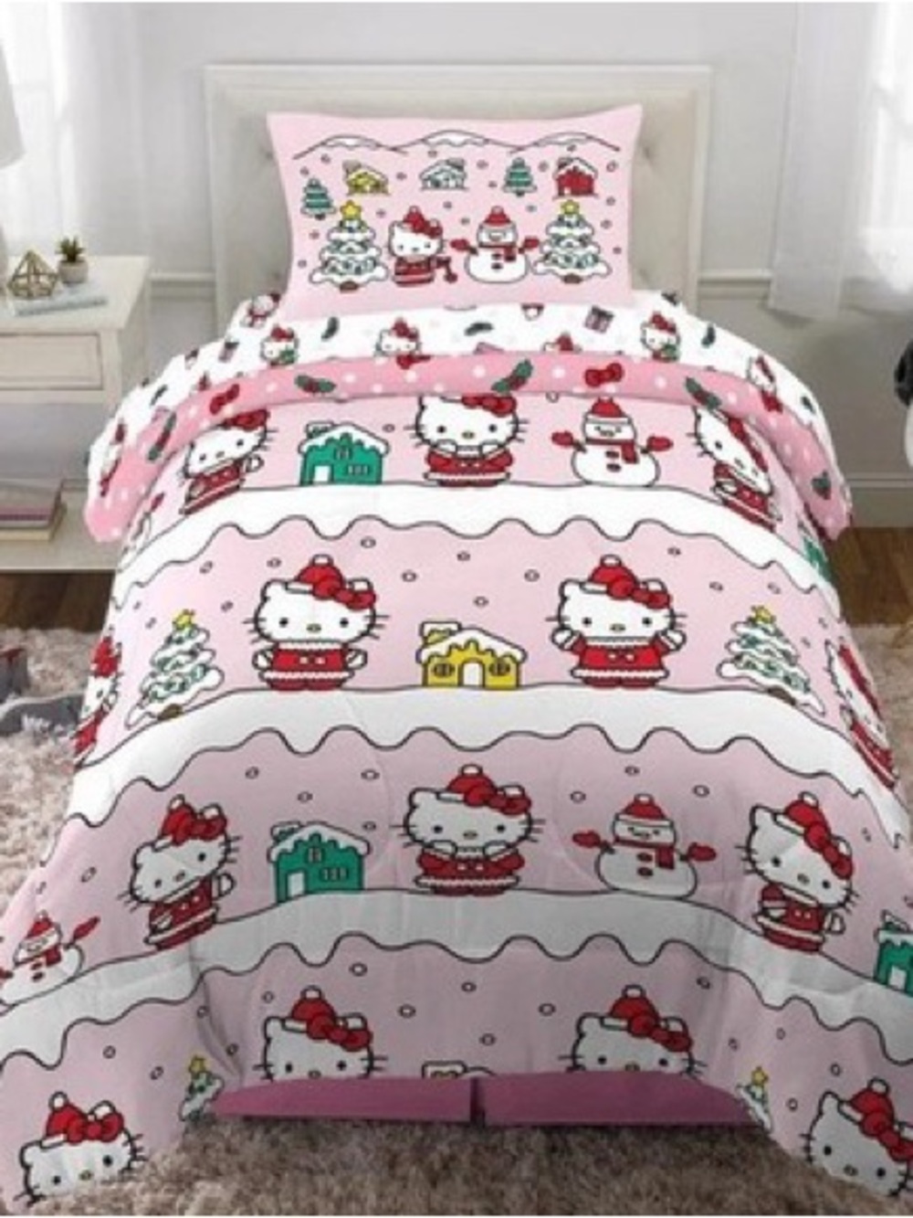 NWT Hello Kitty Full Size Reversible Merry Winter ComforterBed Set 5pc + Bag